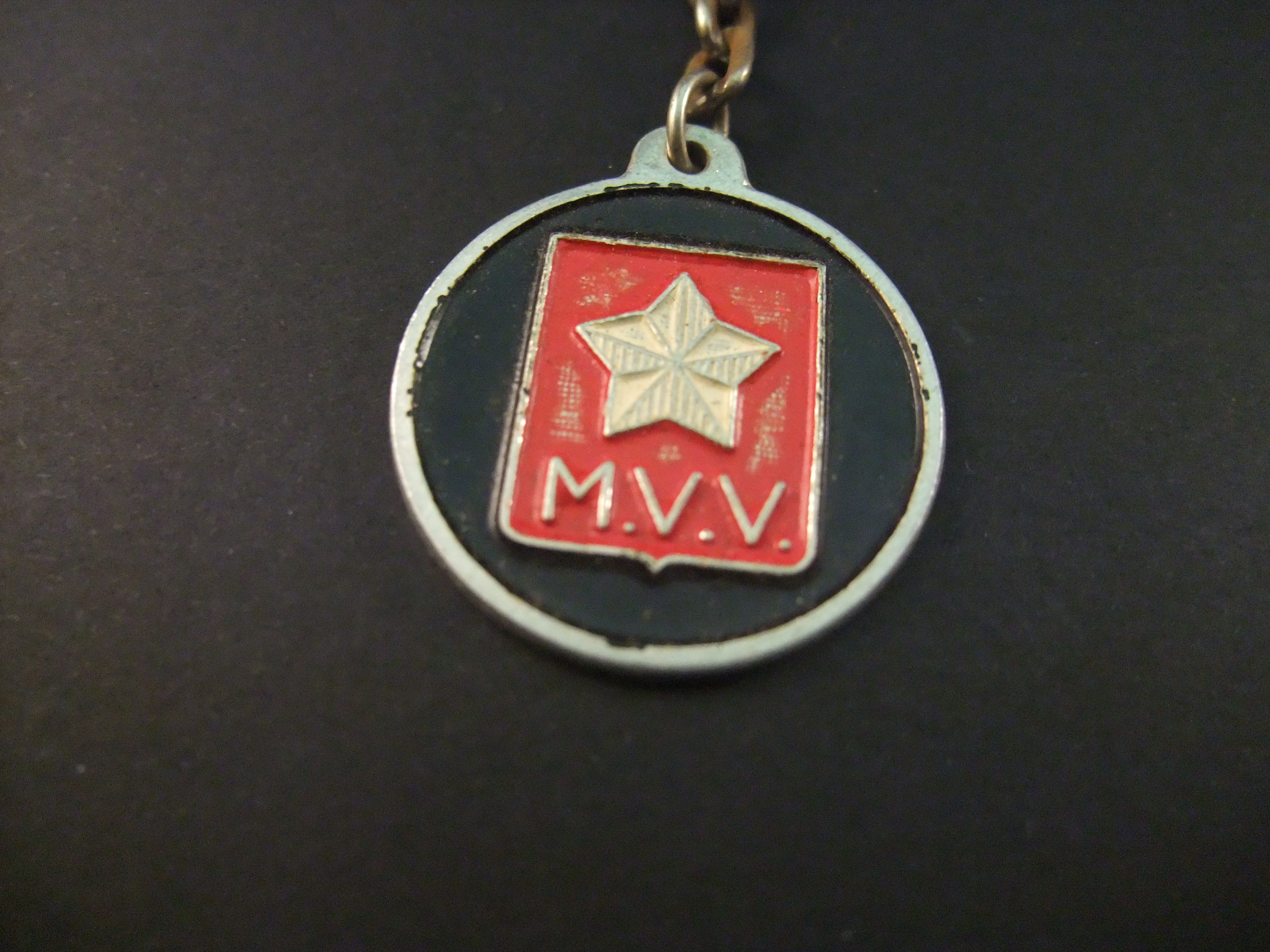 MVV voetbalclub Maastricht (Limburg)oude sleutelhanger logo